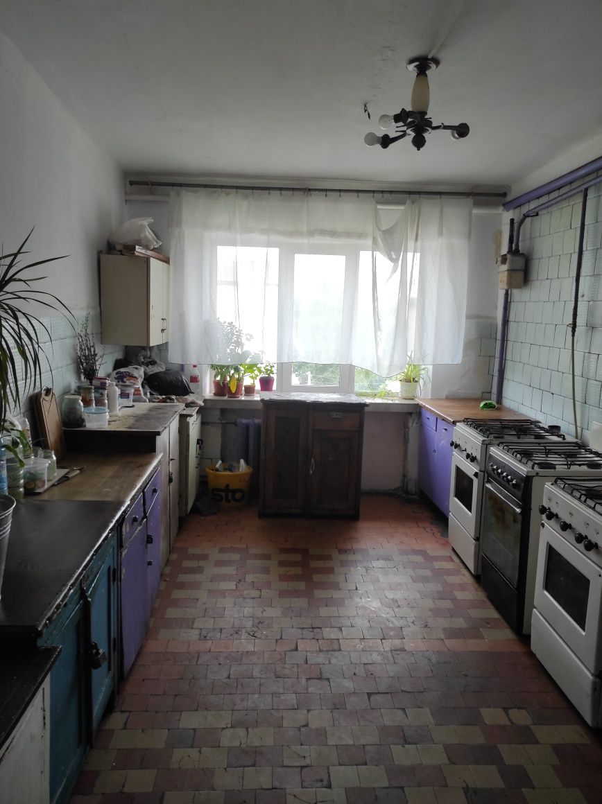 Продам кімнату в гуртожитку на Київській