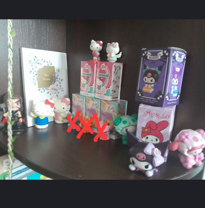 Фігурки різні ціни також