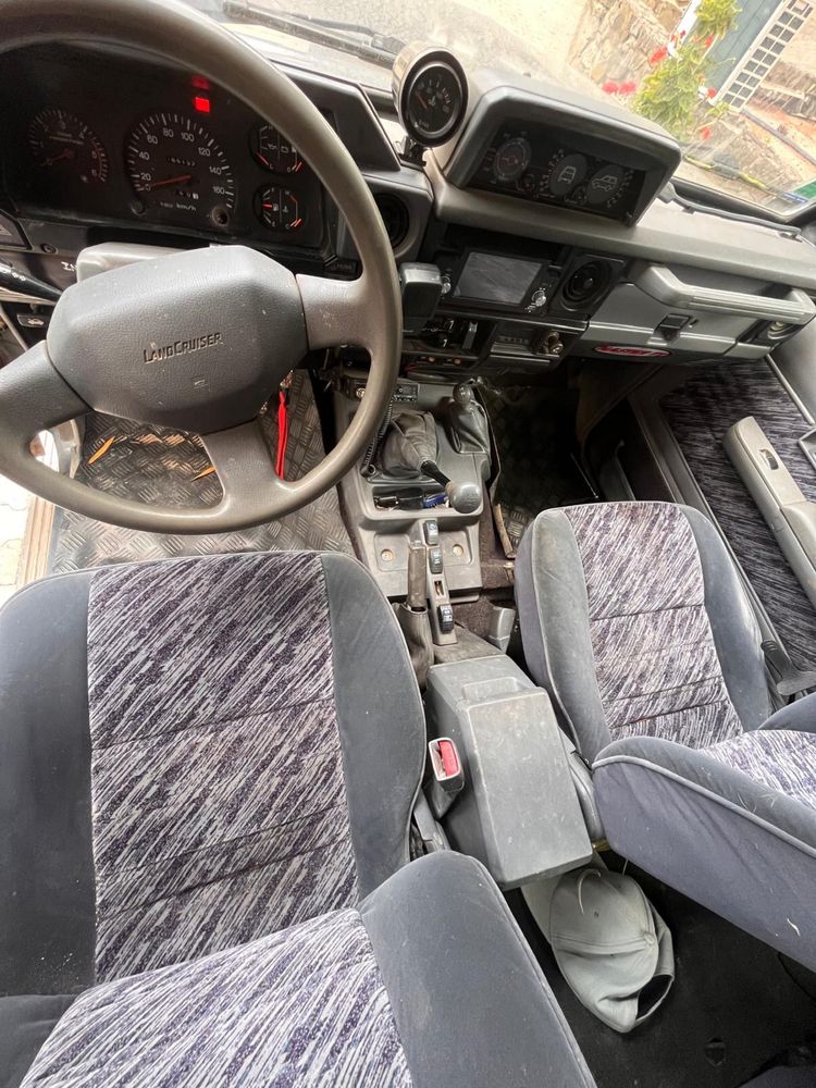 Toyota Land Cruiser VX 3.0 kzt