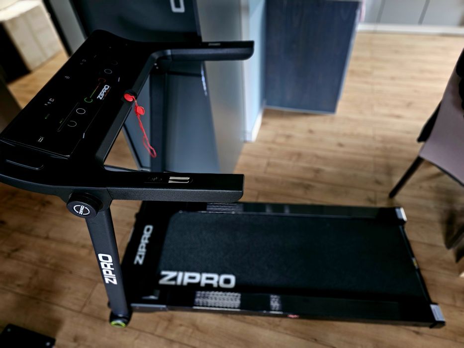 Bieżnia elektryczna ZIPRO pacto