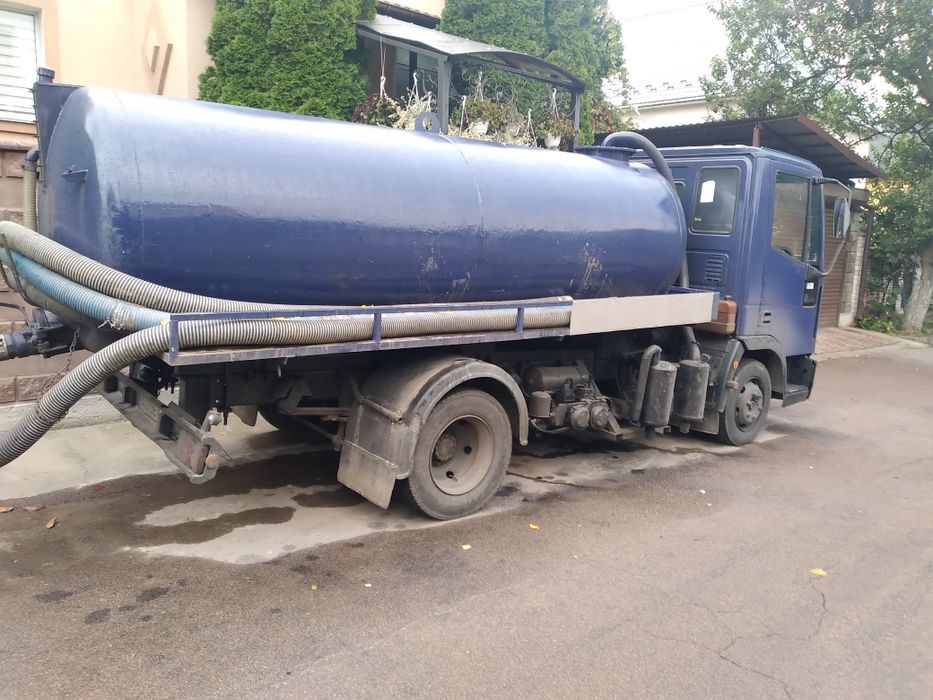 Викачка вигрібних ям