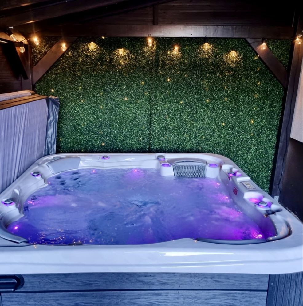 Pokoje i apartamenty z aneksami i lazienkami. Wysokj standard & SPA