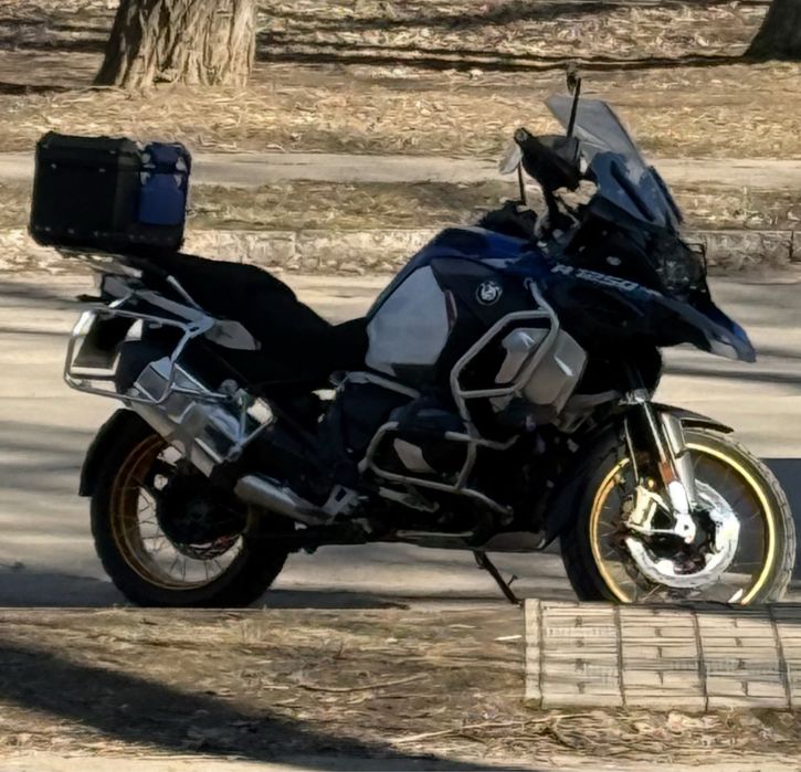 Продам BMW R1250 GS Adventure