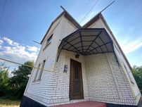 Продам 2-х поверховий будинок