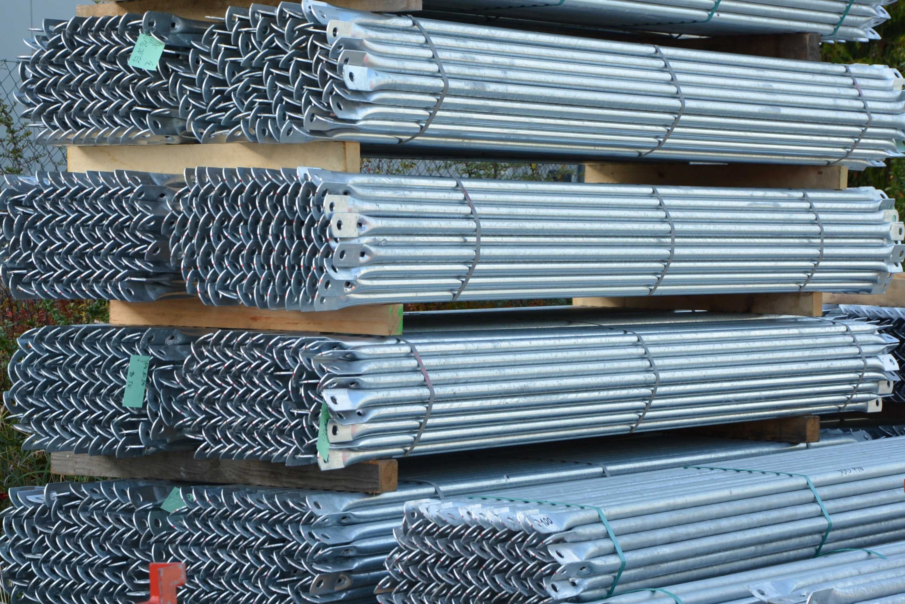 Stalowe rusztowanie budowlane elewacja system Plettac, podest 3m, 95m2