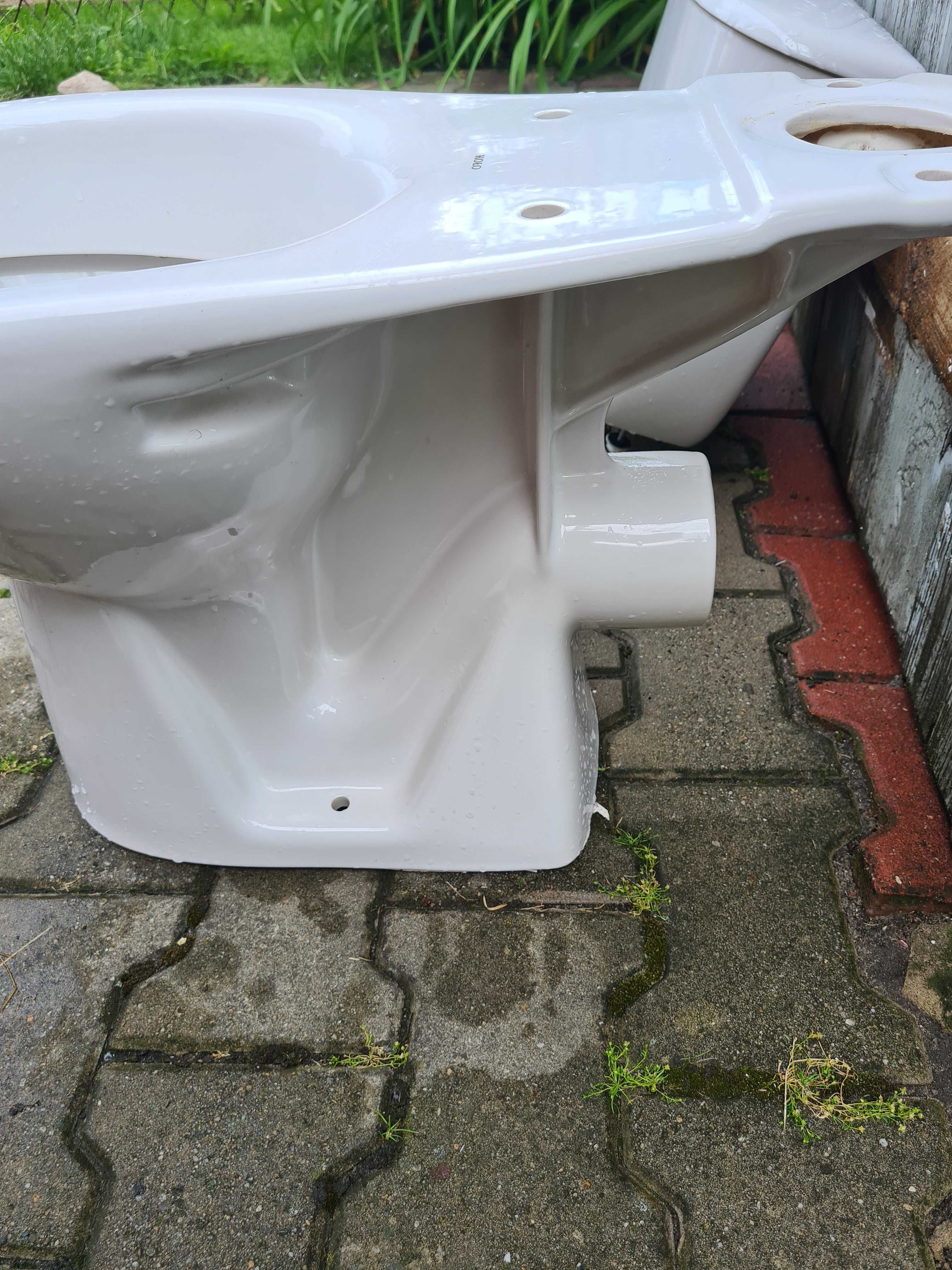 Sedes ze spłuczką firmy Koło