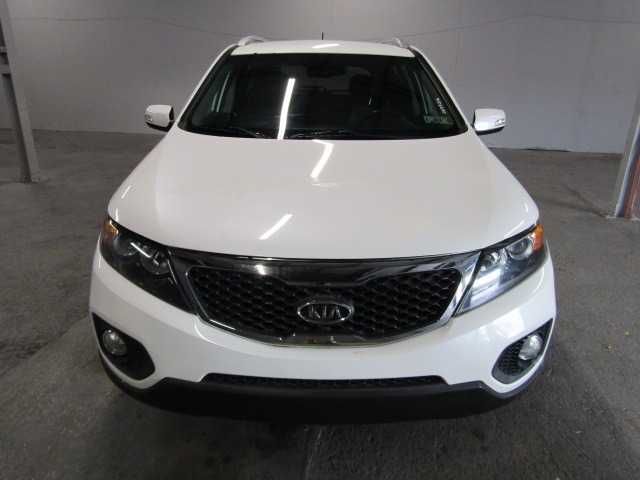 Продам Kia Sorento LX 2013 року