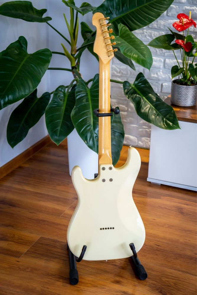 Gitara Mensinger Passenger Stratocaster