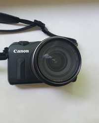 Canon M з об'єктивом EF-M 18-55 + переходник на EF