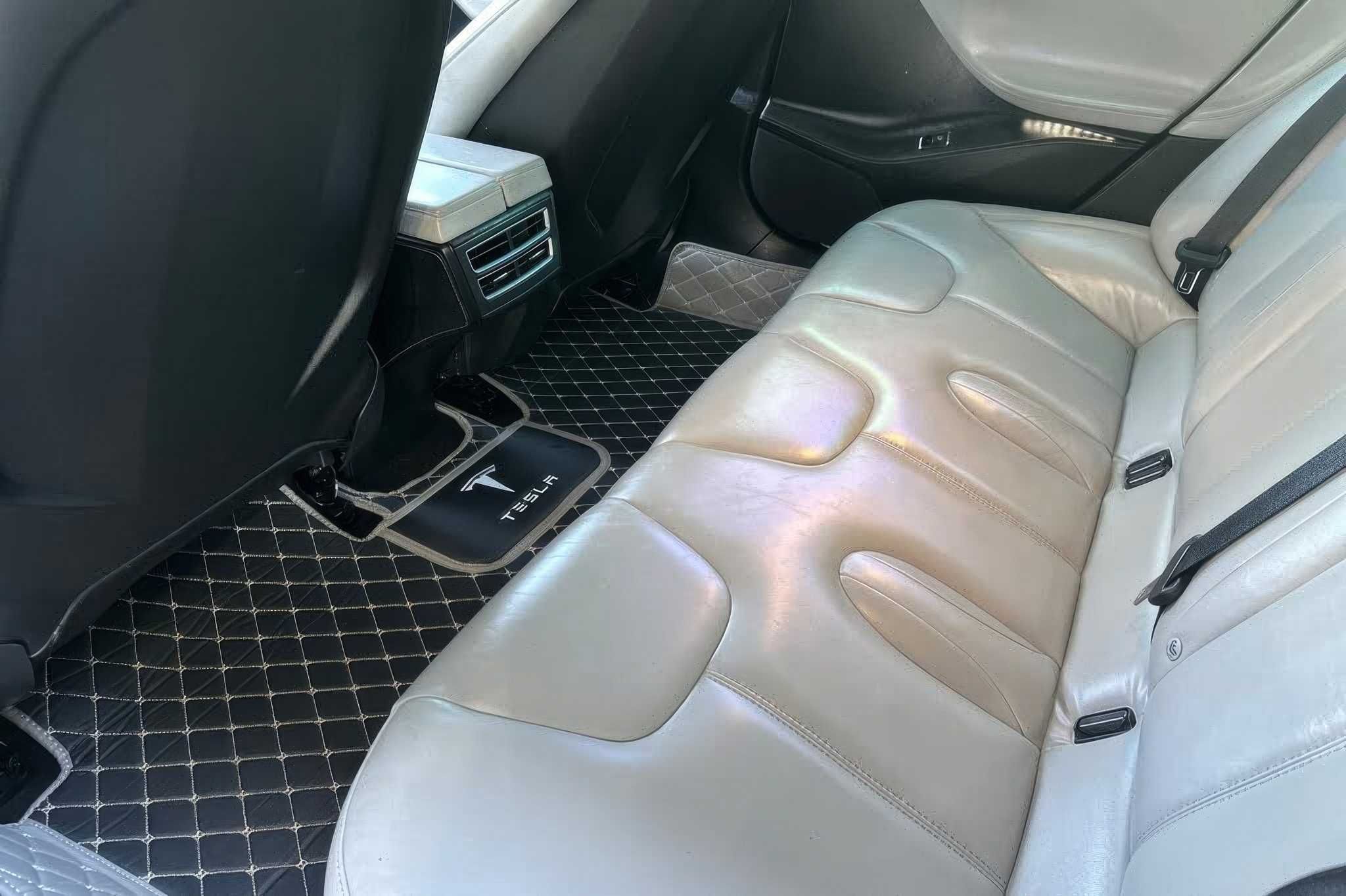 2016 Tesla Model S P90D
