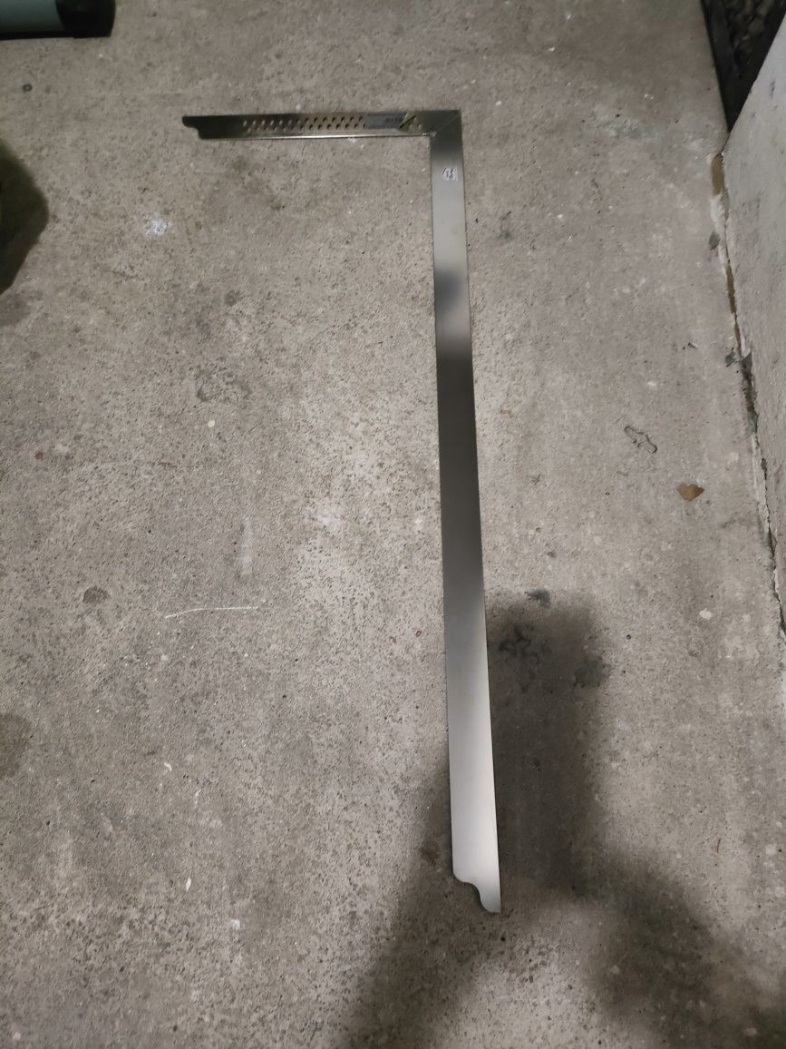 Kątownik stolarski 800 mm z otworami