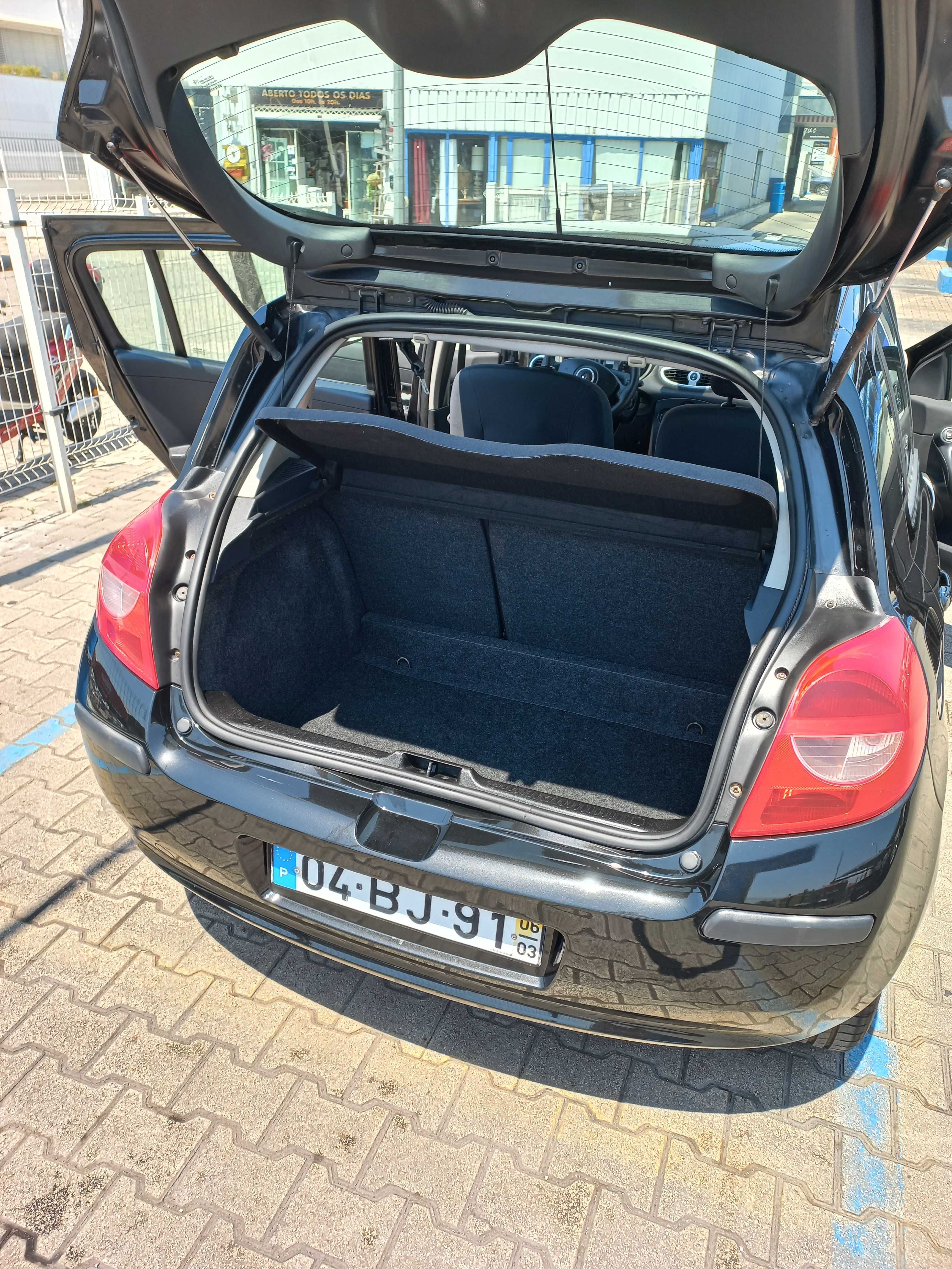 Renault Clio III 2006