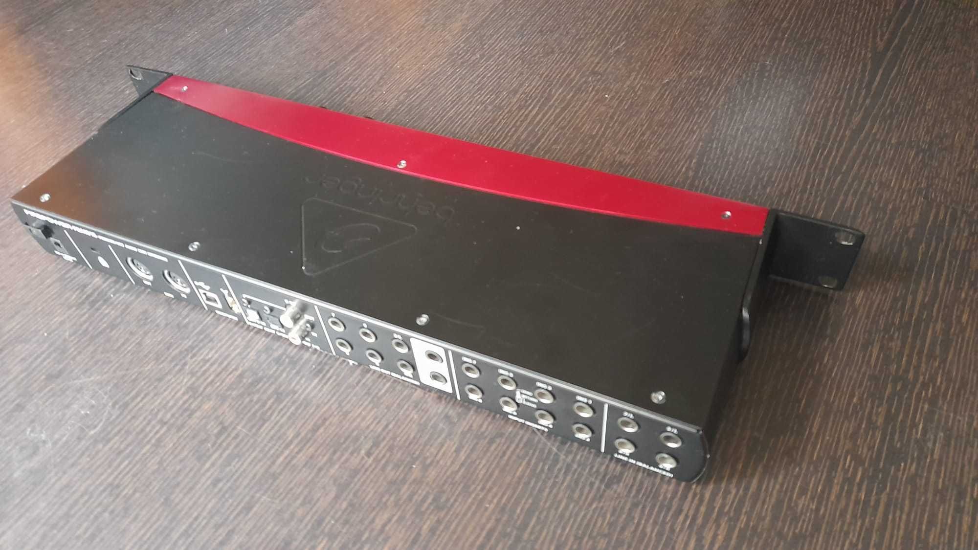 Behringer Firepower FCA1616 - Placa de Som