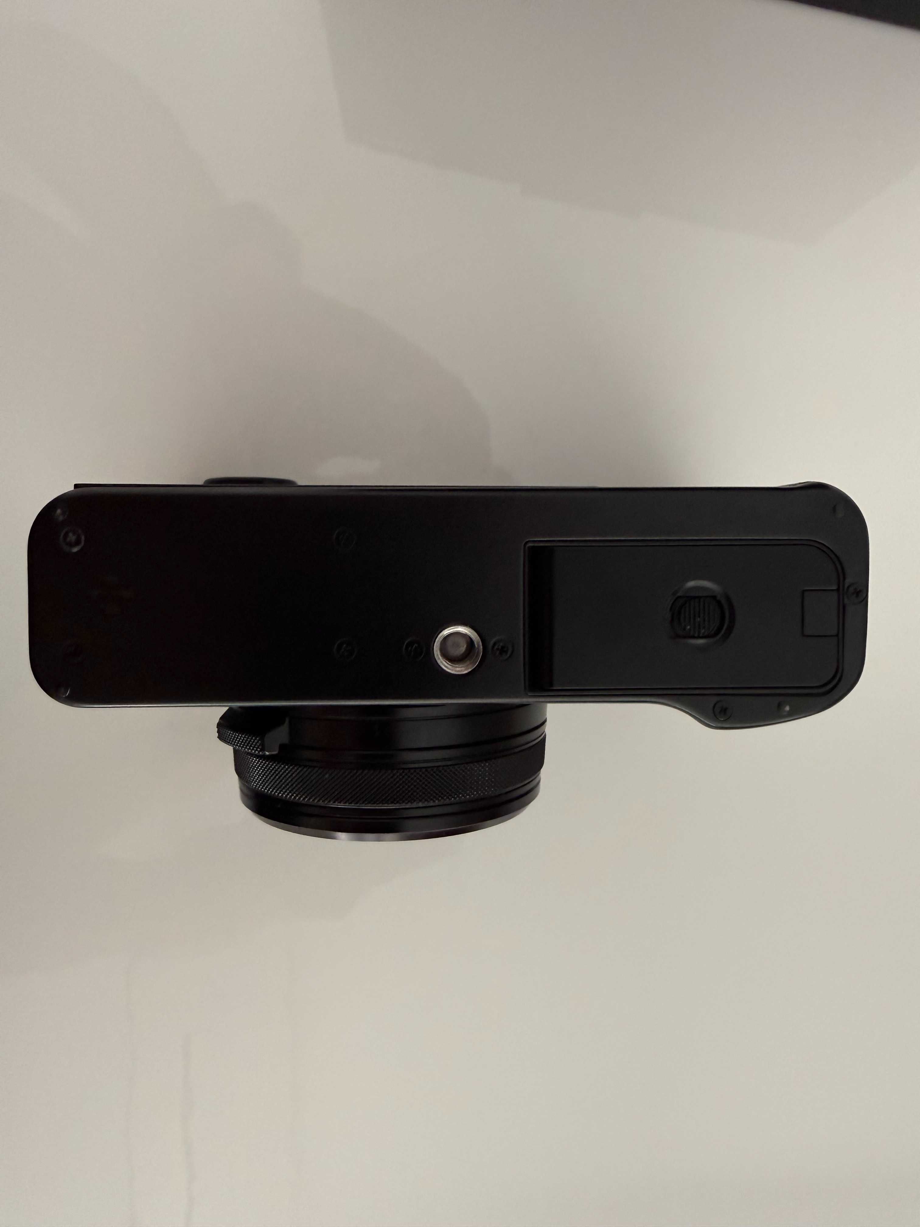 Fujifilm X100VI mais extras (2900 disparos)