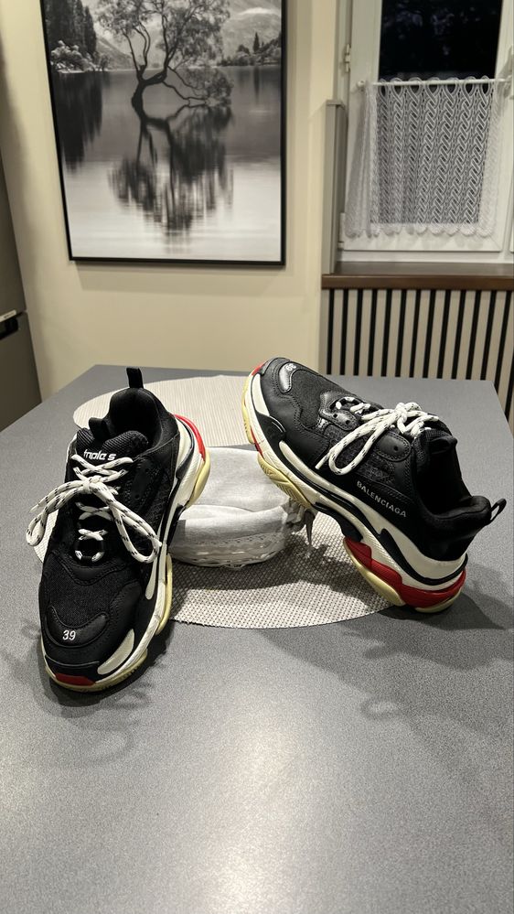 Sprzedam buty BALENCIAGA  Triple s