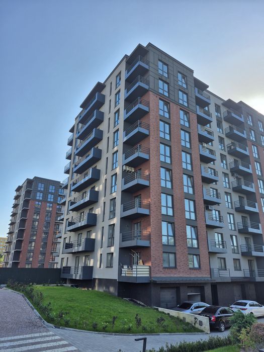 Продаж 2.кім.квартири жк.West Towers