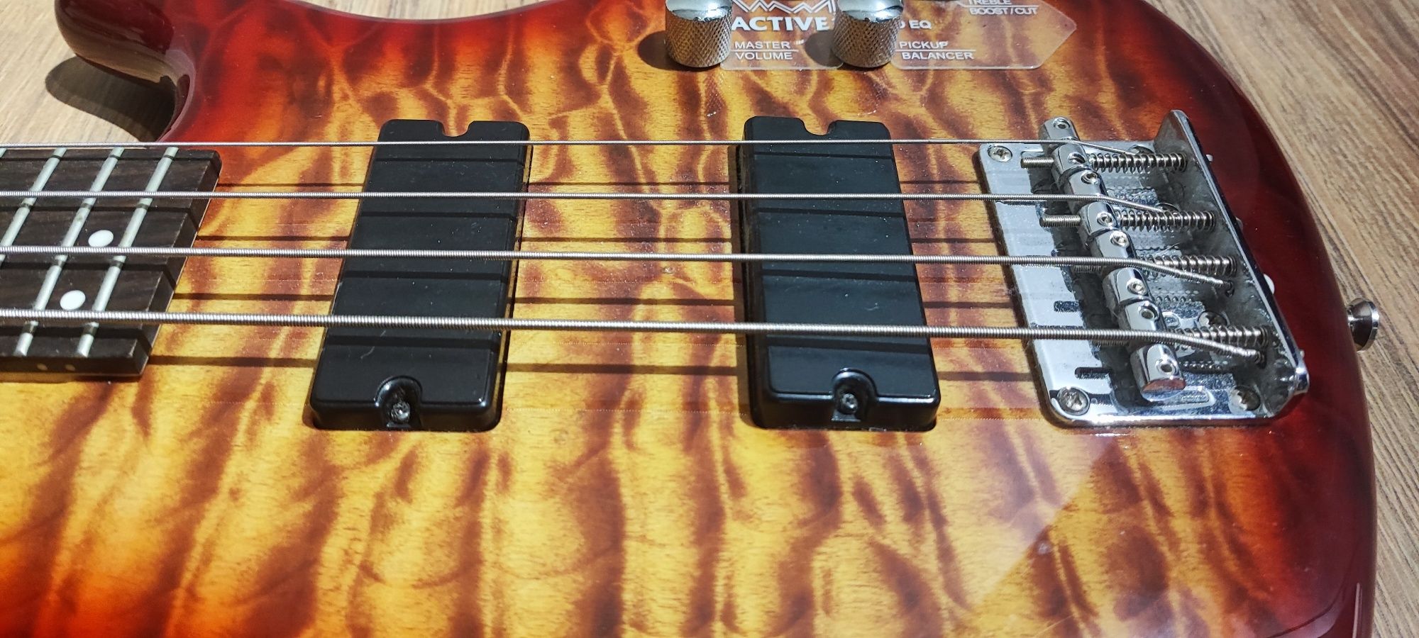 Бас гітара cort action dlx