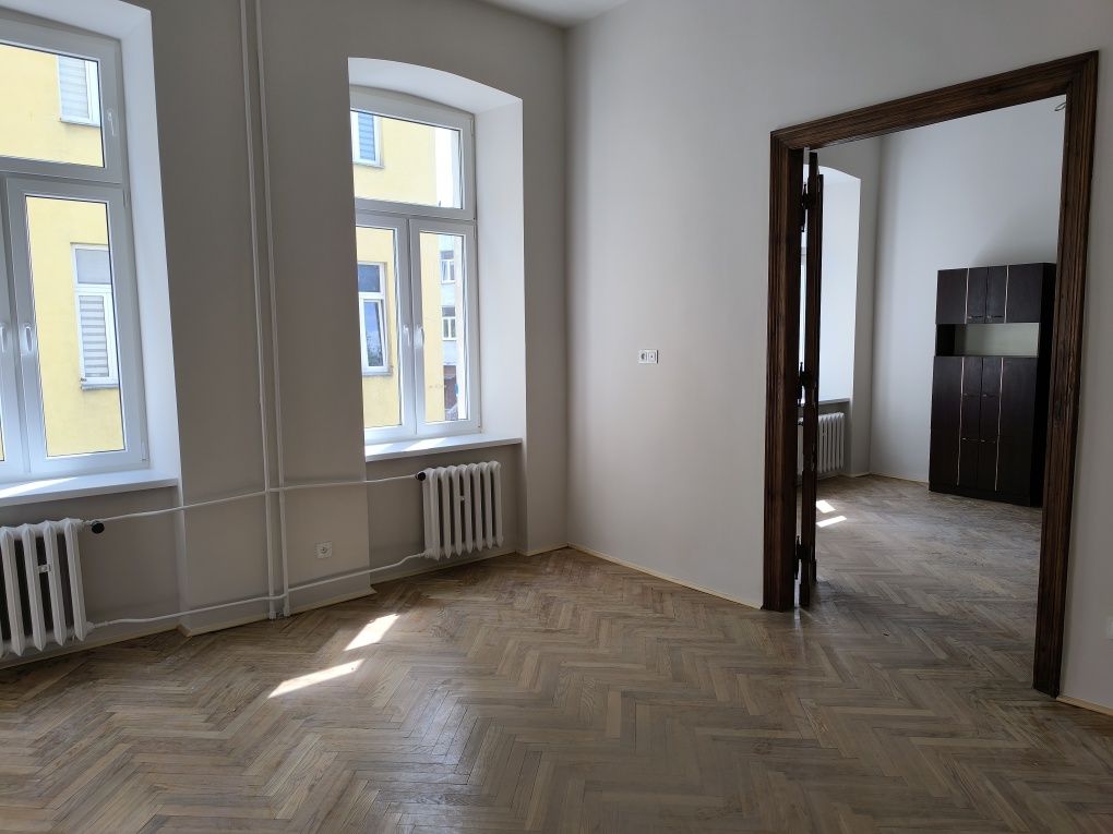 2 pokoje prywatna kamienica z miejskim ogrzewaniem