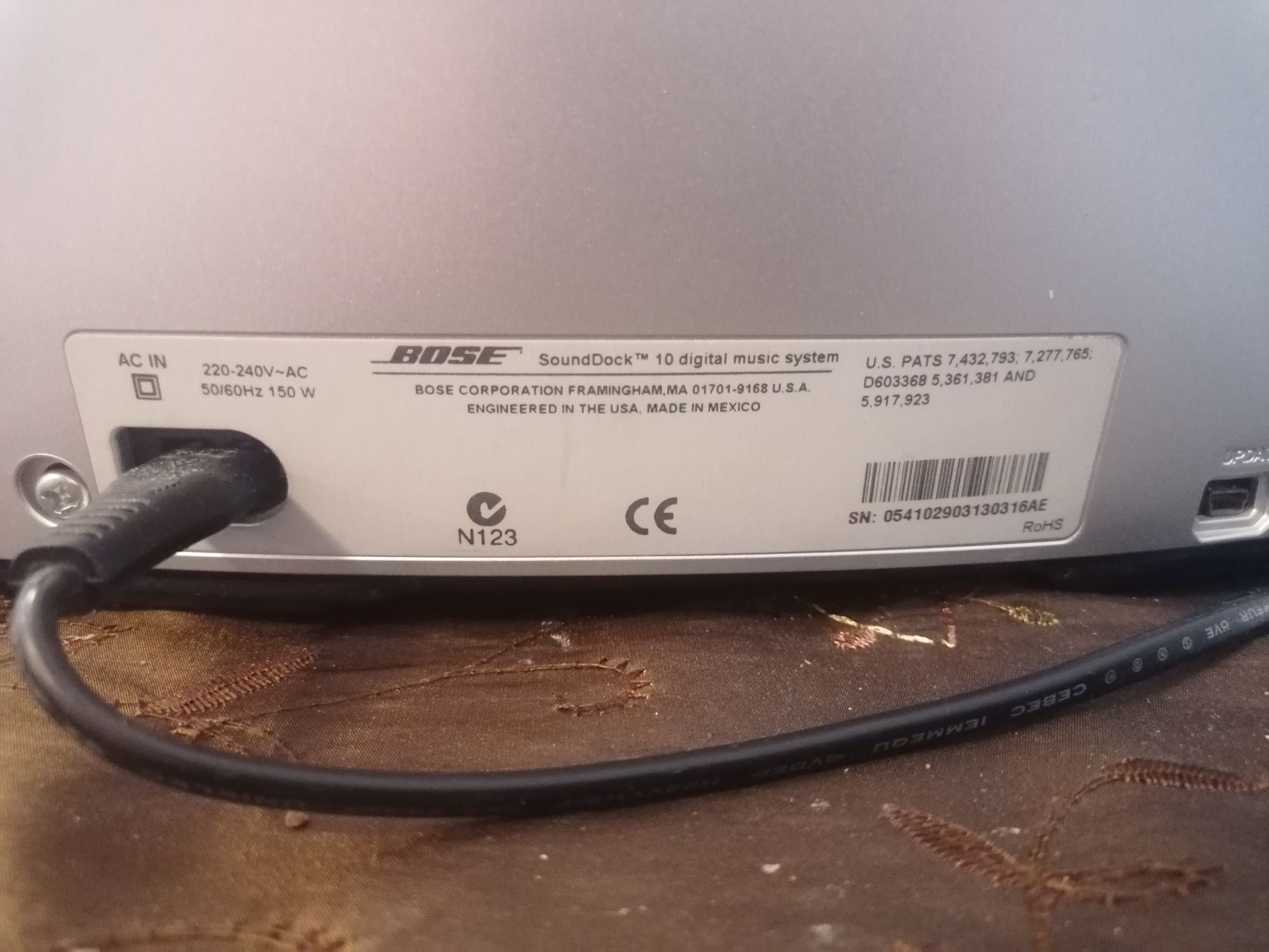 Bose Sounddock 10 bluetooth.