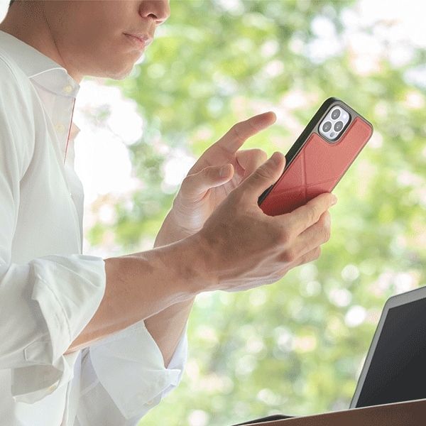 Uniq Etui Transforma Iphone 12/12 Pro6,1" Czerwony/Coral Red