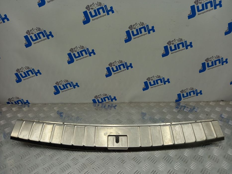 Накладка замка крышки багажника 955551459036M7 для Porsche Cayenne 9PA