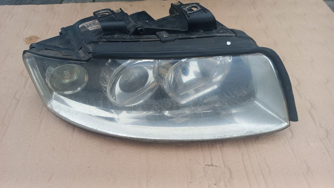 Audi a4 b6 reflektor lampa prawa prawy xenon sedan kombi