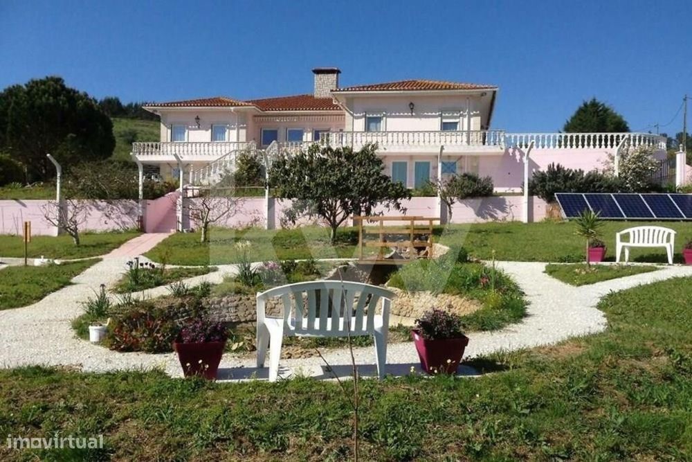 Fantástica Moradia T4 Com Jardim, Piscina E Pomar