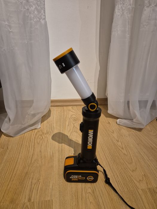 Latarka warsztatowa samochodowa Worx WX027.9 LED akumulatorowy
