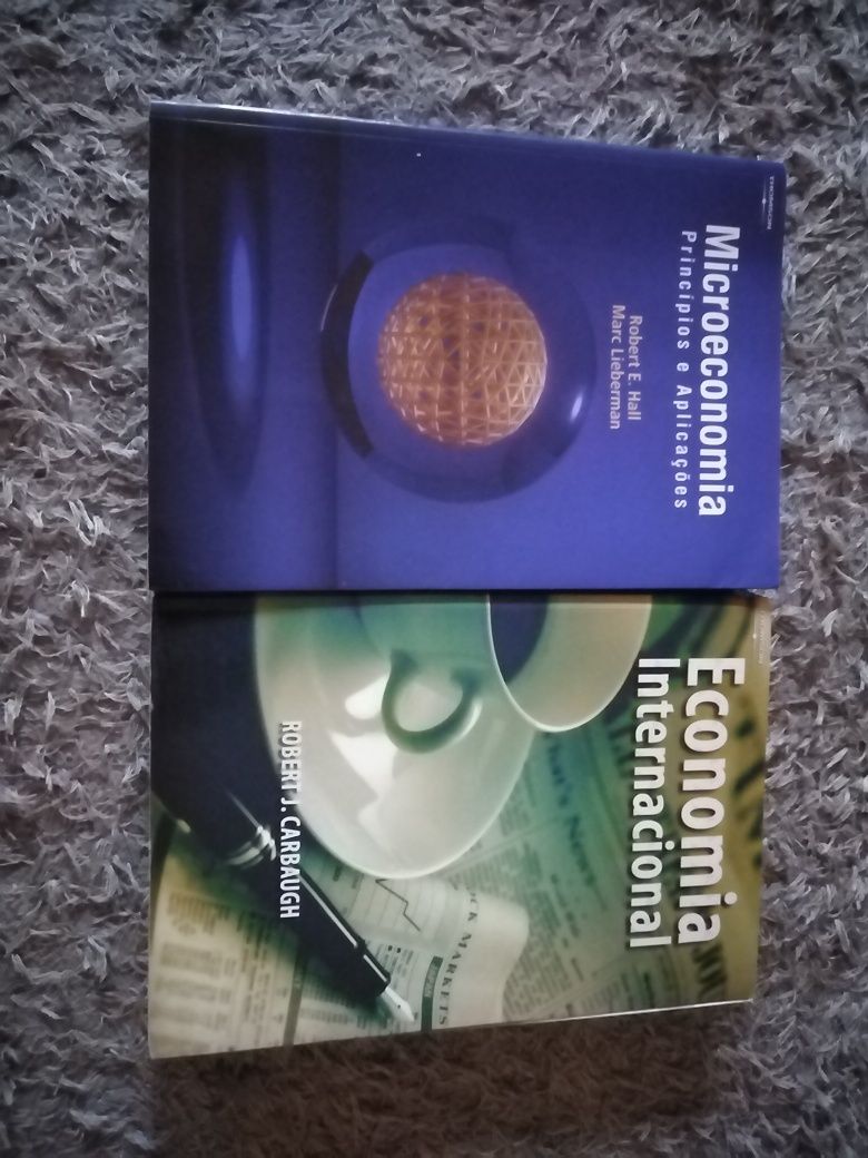 Livros de economia