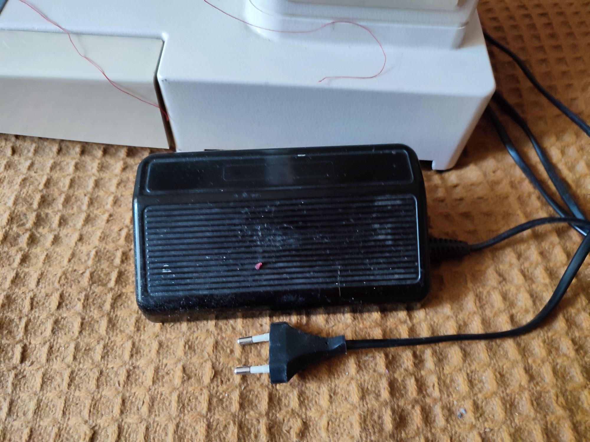 Maszyna do szycia elektryczna Łucznik
