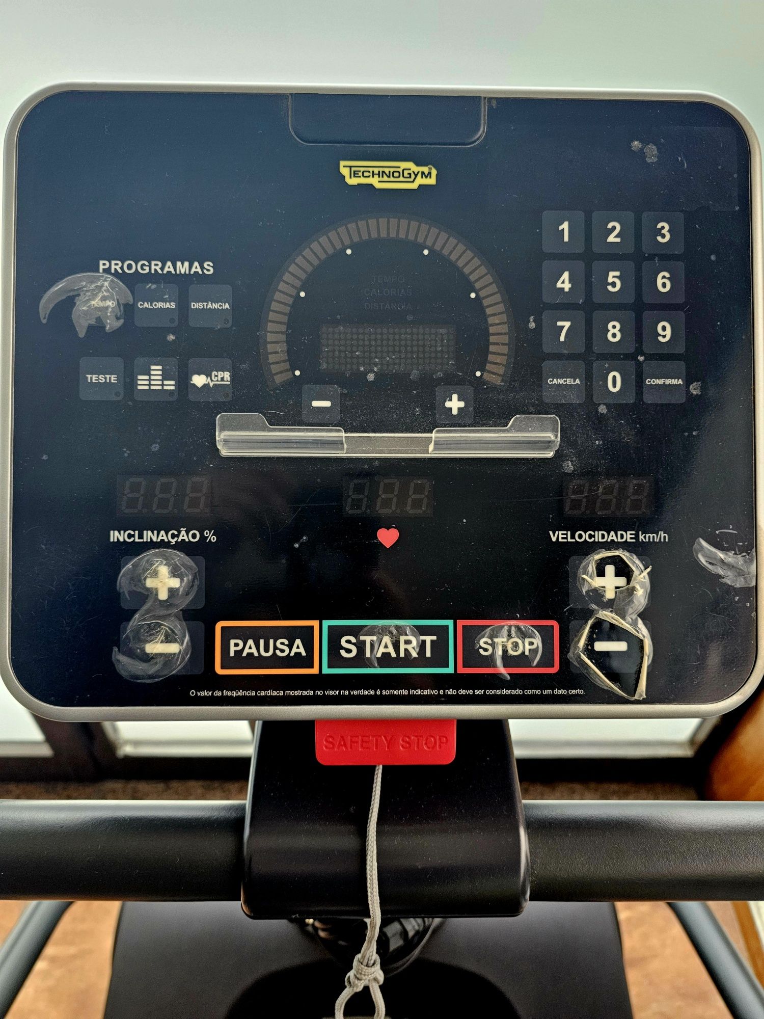 Passadeira TECHNOGYM Run Forma