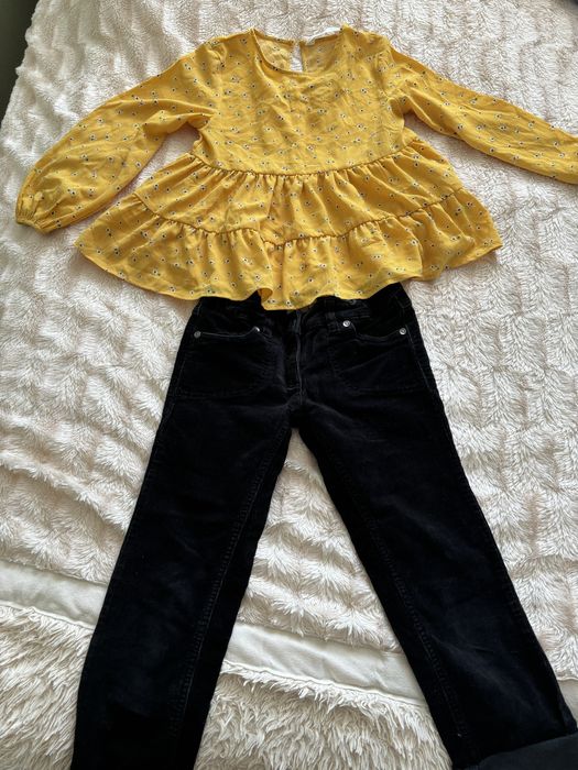 Блузка жовта в квіточку та штани на 8 років