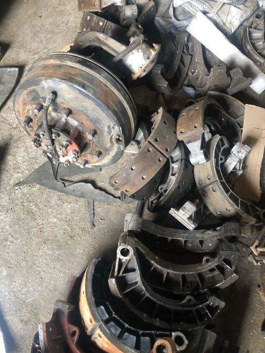 Продам колодки  зіл 131