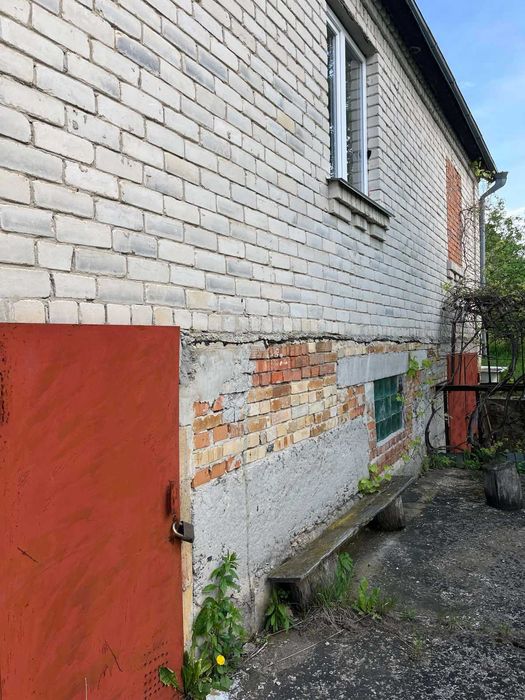 Продам добротний цегляний будинок з газом , ід: 38945