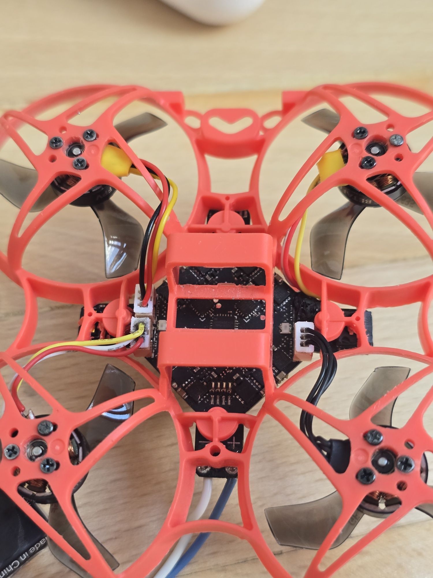 Dron Tiny Whoop betafpv 75mm 1S FPV mobula