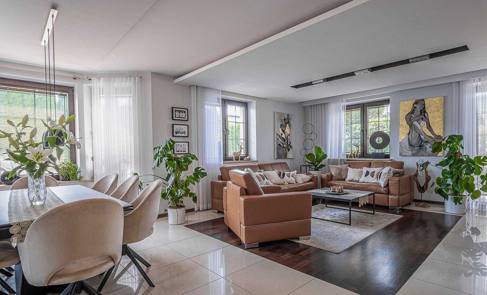 Ekskluzywny dom 300 m2 + garaż 120m2