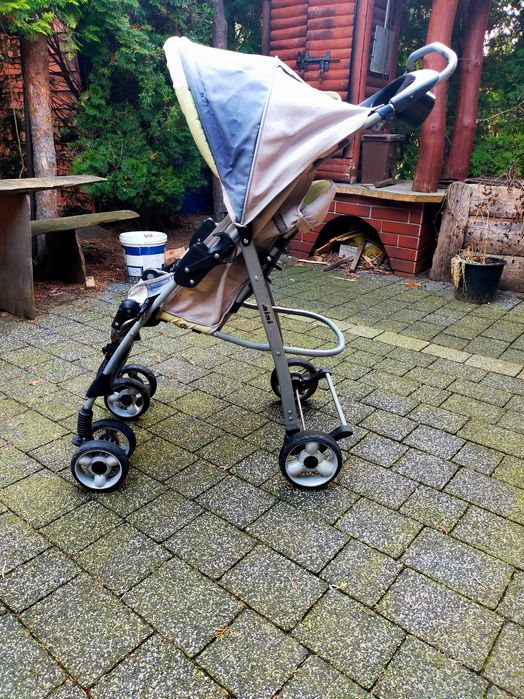 Sprzedam wózek spacerowy
