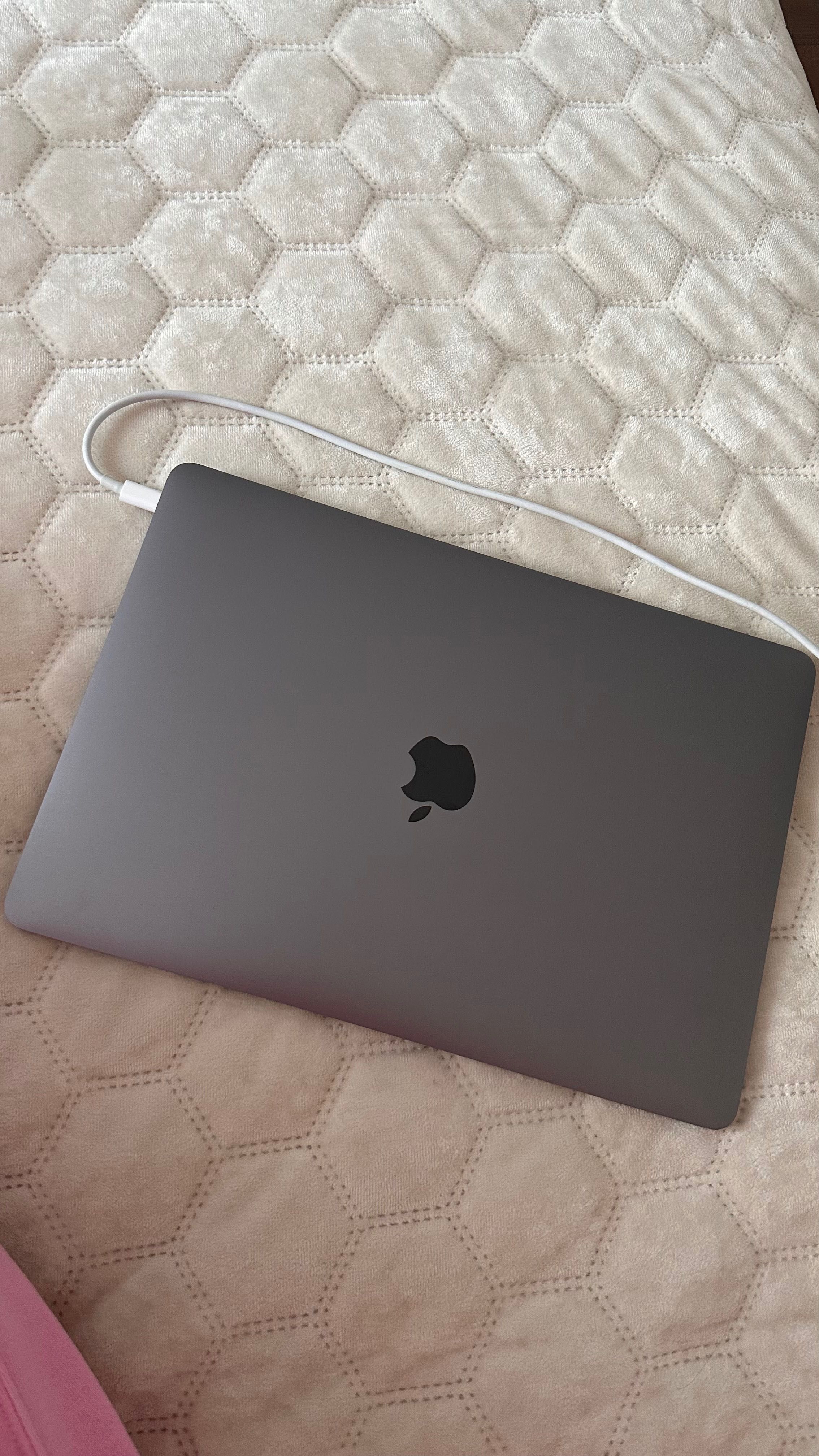 MacBook Air 13 (2020р)