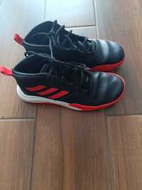 Buty sportowe adidas młodzieżowe