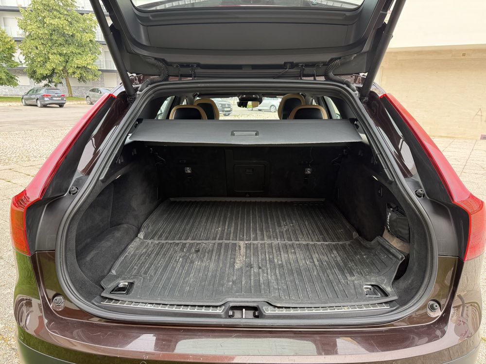 Volvo V90 Cross Country 2.0 D4 Plus AWD Geartronic
