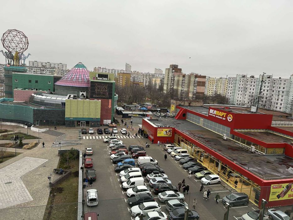 Сдам 3-ёх комнатную кв-ру на Оболони, ул. Малиновского,25. Евроремонт!