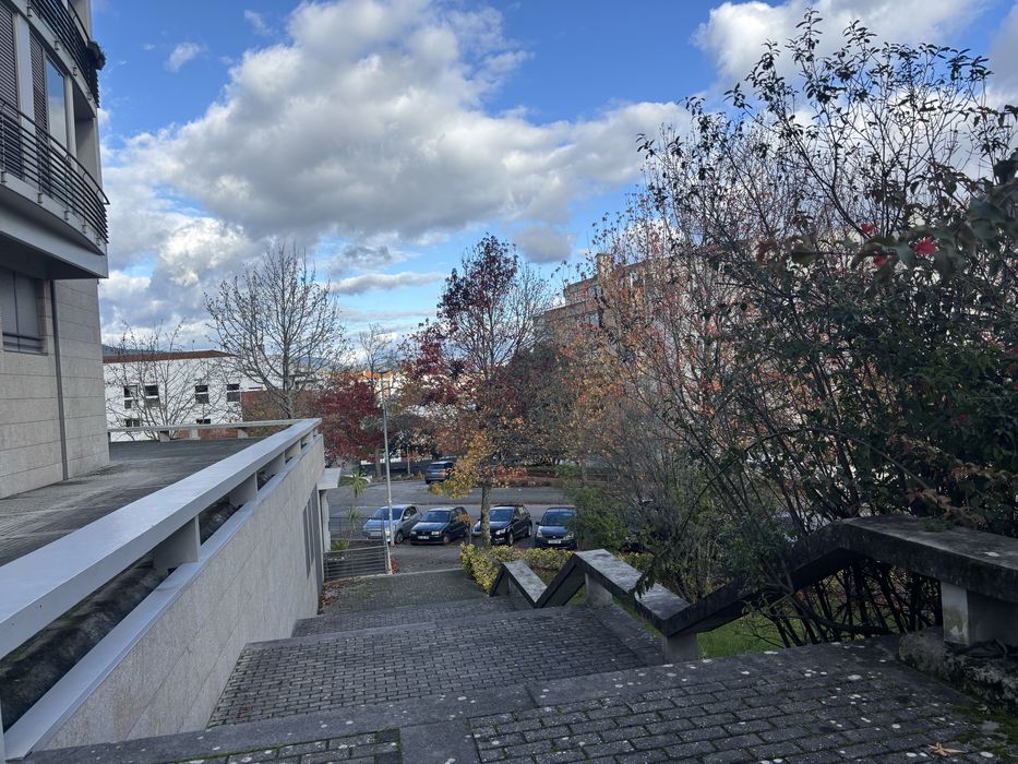 Arrendo apartamento T 4