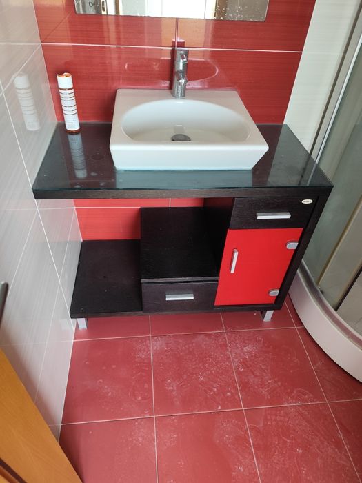 Kit casa de banho: Sanitário completo,cabine duche,e pia com armário