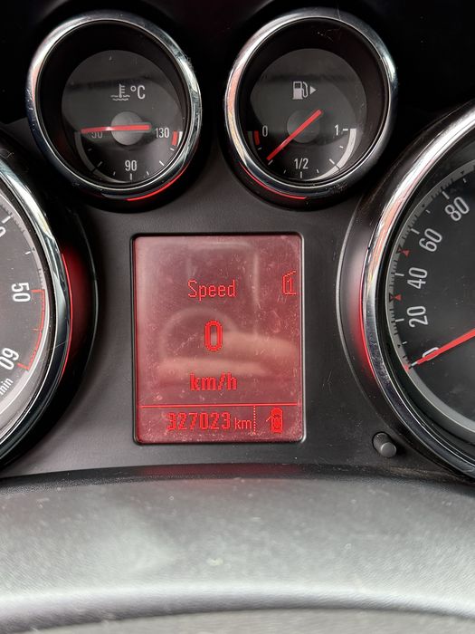 Продам опель астра 2012 1.3 дизель