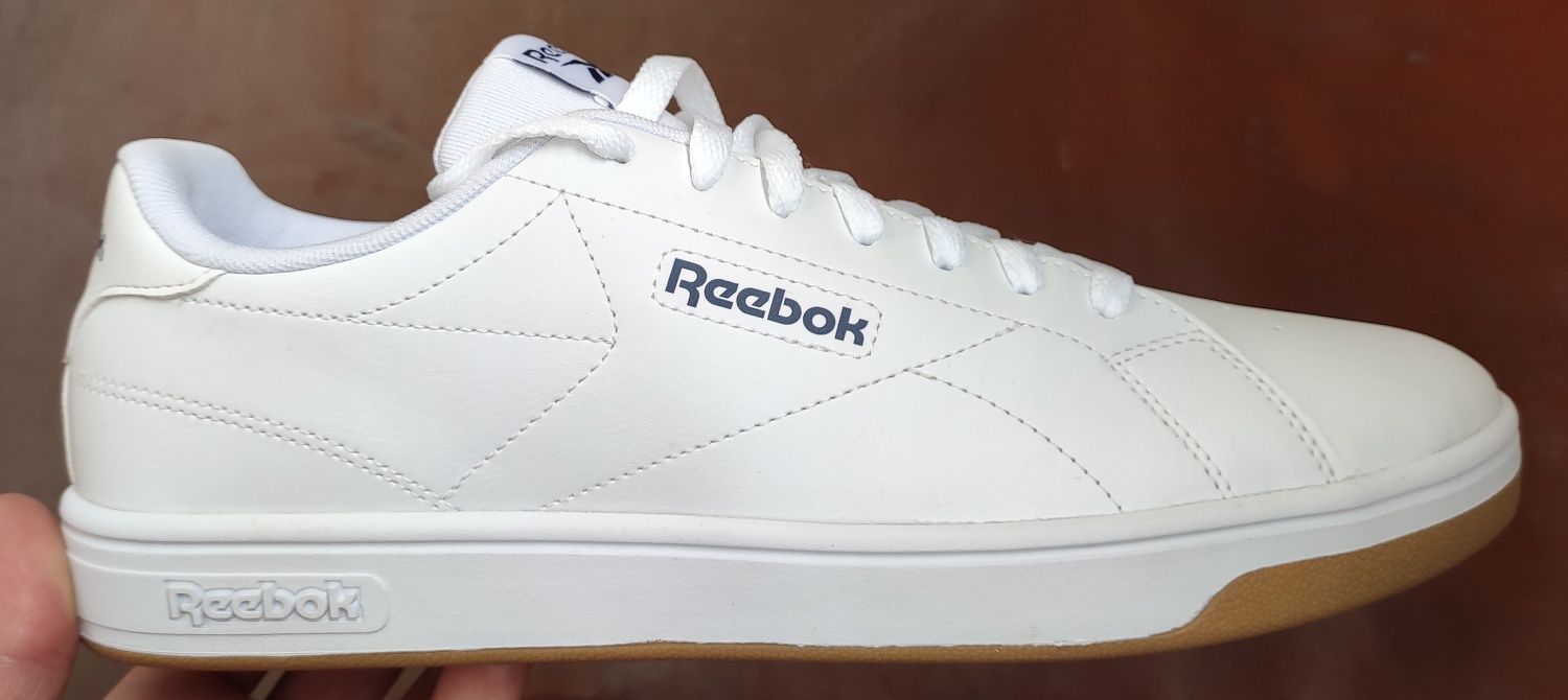 Кроссовки Reebok. 42р. (белые) оригинал Вьетнам