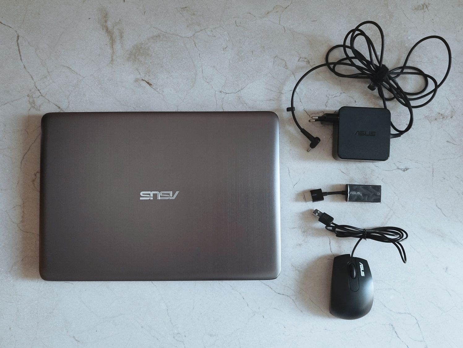 PC ASUS 14" i7  com caixa e acessórios originais