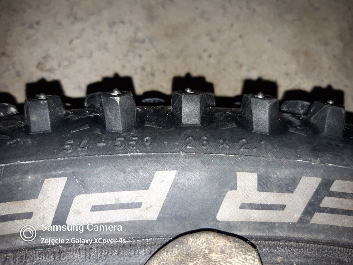 Schwalbe ice spiker pro evolution opony z kolcami