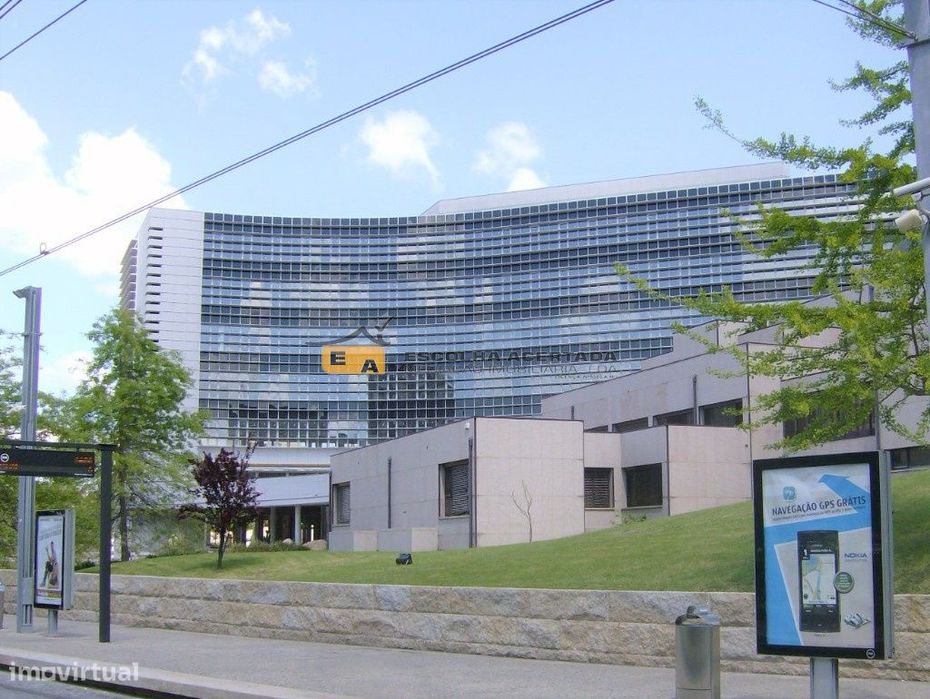 Escritórios Maia Centro, Junto ao Metro