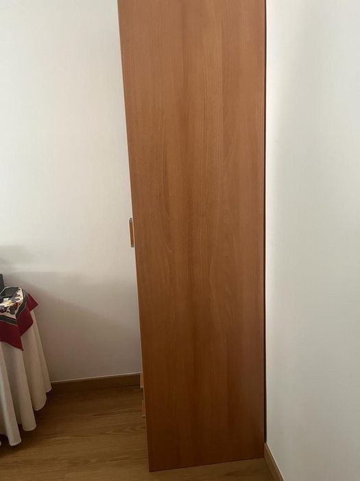 Vendo roupeiro solteiro