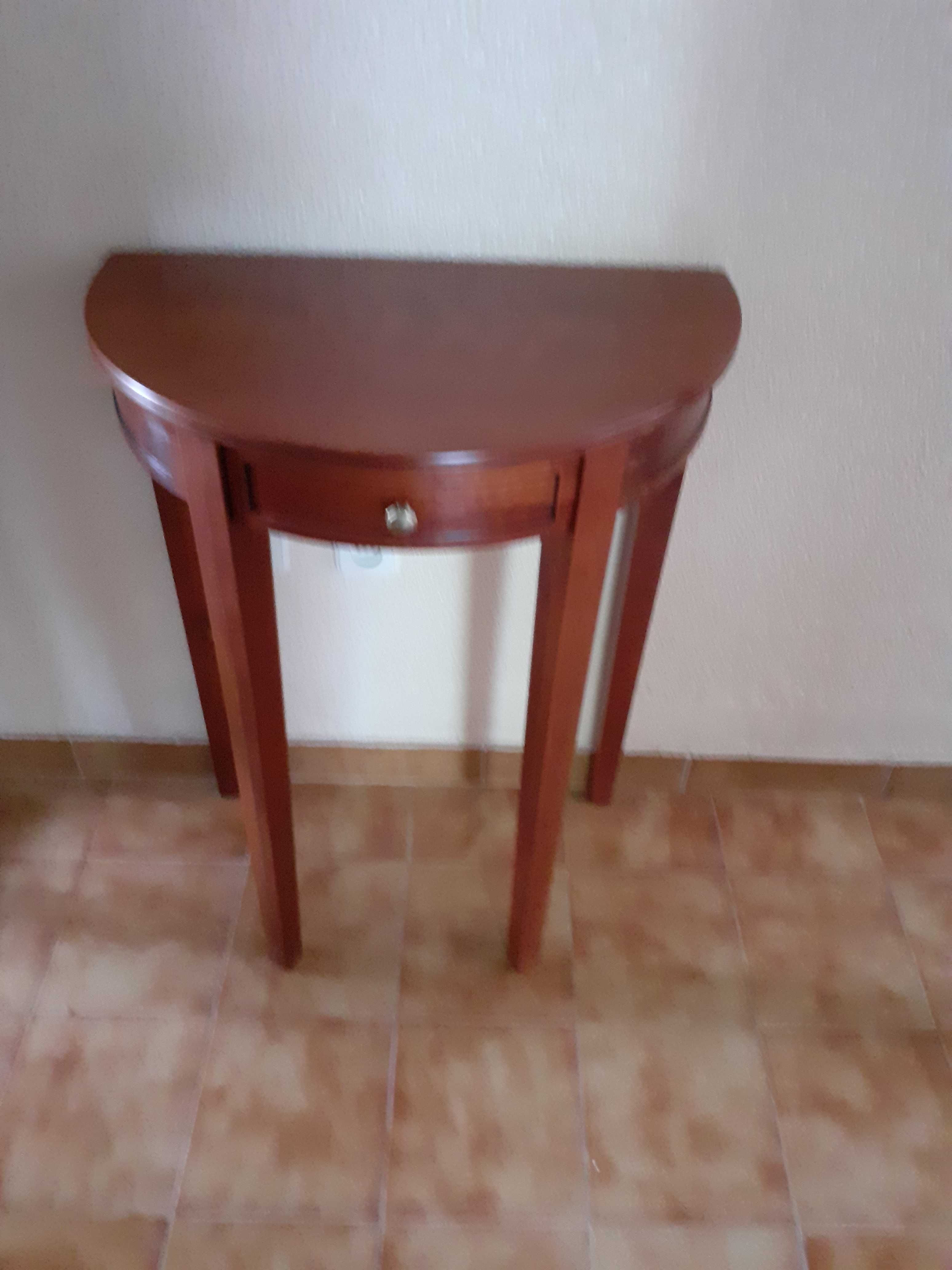 Mesa de Telefone de Cerejeira